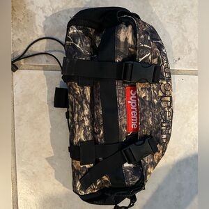 Supreme camoflauge Belt Bag